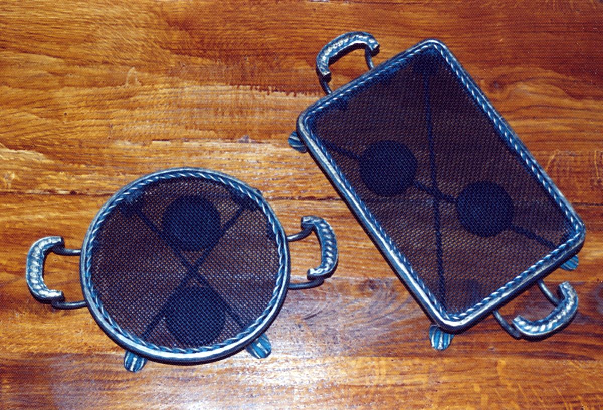 Kaleidoscope-Trivet for meat dishes_1