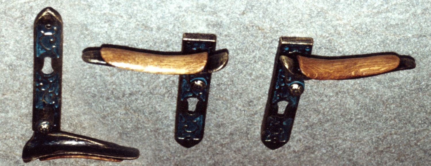 Калейдоскоп-Дверні ручки з дерев’яними накладками
