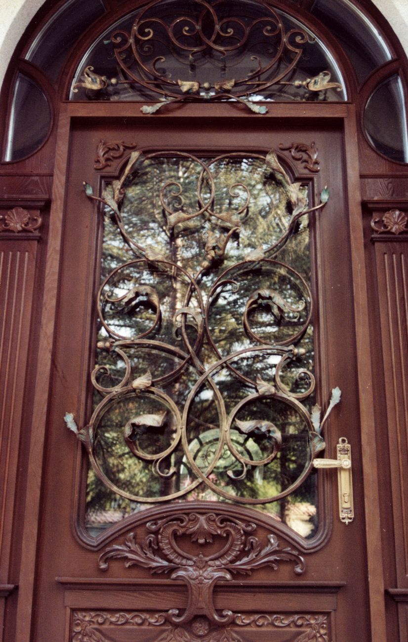 Kaleidoscope-Door grate
